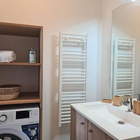 Appt Neuf 2 Pieces Avec Terrasse Et Parking, Cap D'Agde - Fr-1-249-401 *